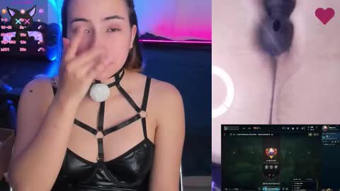 Snapshot of aishelyng20 chatting on October 30, 2025, 10:43 pm aishelyng20 online show from October 30, 2025, 10:43 pm