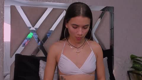 Snapshot of aitana_baker_ chatting on January 20, 2025, 12:39 pm little aitana online show from January 20, 2025, 12:39 pm