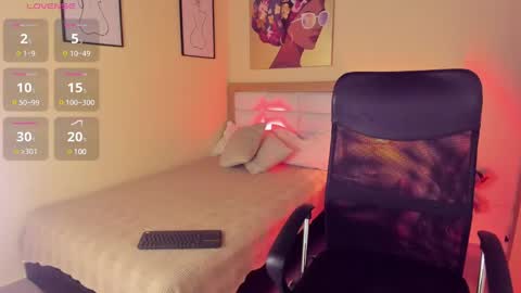 Snapshot of aitana_brown chatting on December 27, 2024, 1:32 am Aitana Brown online show from December 27, 2024, 1:32 am