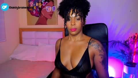 Snapshot of aitana_brown chatting on June 1, 2026, 10:00 pm Aitana Brown online show from June 1, 2026, 10:00 pm