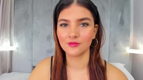 Snapshot of aitanajones1_ chatting on June 4, 2026, 10:43 am Aitana online show from June 4, 2026, 10:43 am