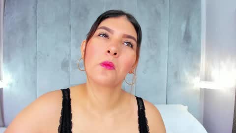 Snapshot of aitanajones1_ chatting on June 9, 2026, 11:22 am Aitana online show from June 9, 2026, 11:22 am