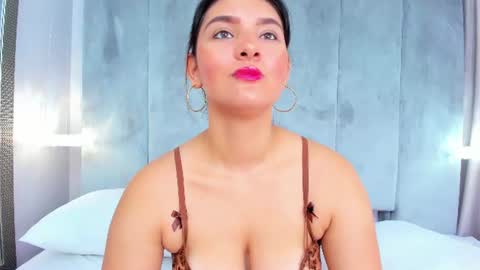 Snapshot of aitanajones1_ chatting on June 15, 2026, 11:45 am Aitana online show from June 15, 2026, 11:45 am