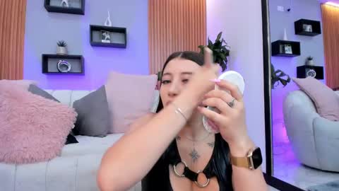 Snapshot of aixa_charless chatting on October 3, 2025, 12:02 pm Aixa online show from October 3, 2025, 12:02 pm