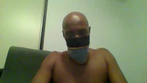 aj297914 online show from November 4, 2025, 11:04 pm