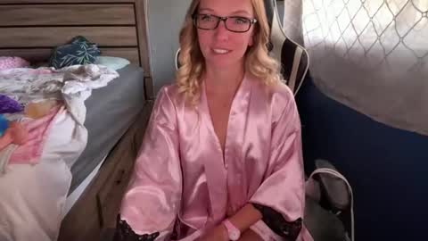 AJ online show from April 28, 2026, 6:24 pm