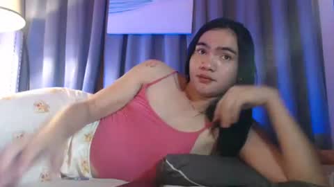 akamamiki25 online show from May 11, 2026, 7:36 am