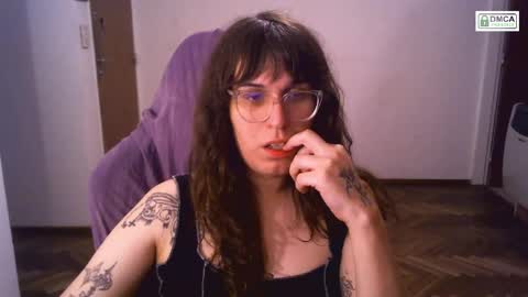 Snapshot of akamedolle chatting on April 14, 2026, 2:17 am Veronica Akame 3 online show from April 14, 2026, 2:17 am