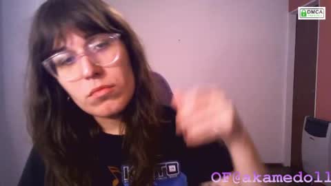 Snapshot of akamedolle chatting on May 17, 2026, 4:43 am Veronica Akame 3 online show from May 17, 2026, 4:43 am