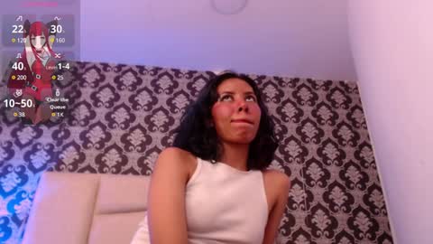 Snapshot of akane_uwu chatting on December 18, 2024, 6:57 pm A K A N E U W U online show from December 18, 2024, 6:57 pm