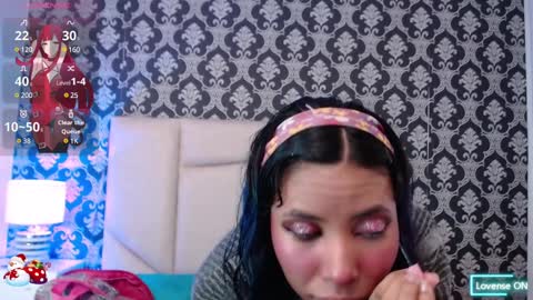 Snapshot of akane_uwu chatting on December 19, 2024, 12:01 pm A K A N E U W U online show from December 19, 2024, 12:01 pm