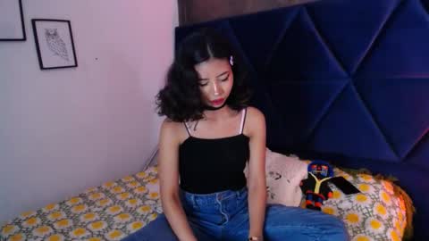 Snapshot of akane_uwu chatting on October 3, 2025, 4:59 pm A K A N E U W U online show from October 3, 2025, 4:59 pm