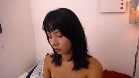 A K A N E  U W U online show from May 31, 2026, 2:35 pm