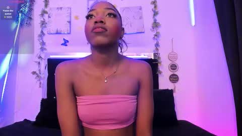 Snapshot of akarirosetti chatting on September 29, 2025, 12:21 pm akarirosetti online show from September 29, 2025, 12:21 pm