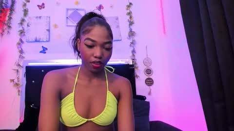 Snapshot of akarirosetti chatting on October 1, 2025, 12:00 pm akarirosetti online show from October 1, 2025, 12:00 pm