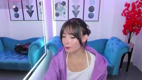 Snapshot of akaza_hakuji_ chatting on October 10, 2025, 1:10 pm Azaka online show from October 10, 2025, 1:10 pm