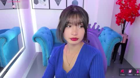 Snapshot of akaza_hakuji_ chatting on October 18, 2025, 12:28 pm Azaka online show from October 18, 2025, 12:28 pm