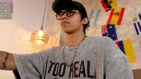 akazaboy online show from June 26, 2026, 5:34 am