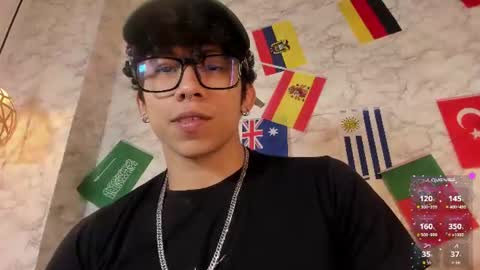 akazaboy online show from June 27, 2026, 4:39 am