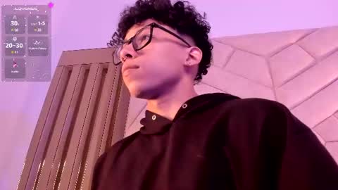 akazaboy online show from July 4, 2026, 5:46 am