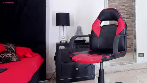 Snapshot of akemirosse chatting on February 4, 2025, 8:59 pm Akemi online show from February 4, 2025, 8:59 pm