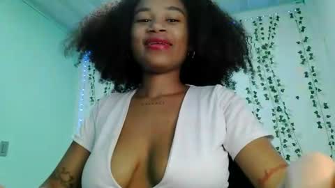 Snapshot of akemy_saunderz chatting on June 16, 2026, 3:53 am akemy_saunderz online show from June 16, 2026, 3:53 am