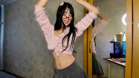 akiba_cute online show from May 21, 2026, 9:05 am