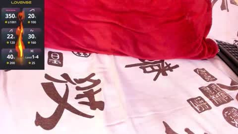 Snapshot of akira_tattoo chatting on November 10, 2025, 10:42 pm Akira online show from November 10, 2025, 10:42 pm