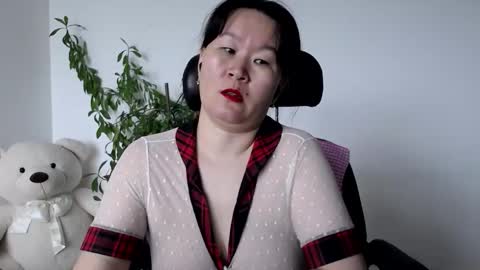 Snapshot of akira_xx chatting on May 21, 2026, 2:51 am Akira online show from May 21, 2026, 2:51 am