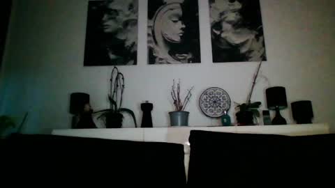 Snapshot of akiramihaela chatting on May 25, 2026, 6:03 pm MIHAELA online show from May 25, 2026, 6:03 pm