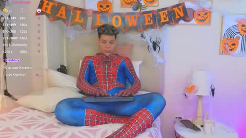 Al Fox  Miko Fortuni  online show from October 29, 2025, 8:43 pm