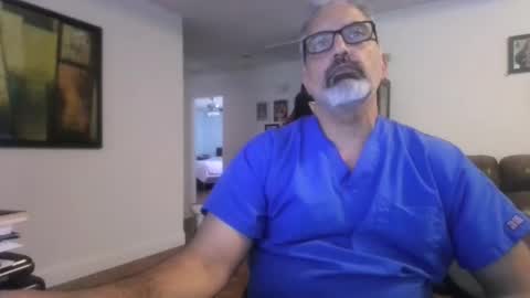 aladdin31673 online show from April 15, 2026, 11:16 pm