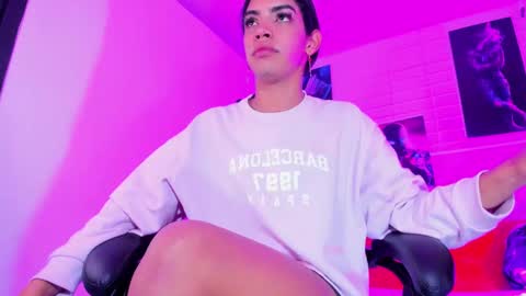 Snapshot of alahia__rodriguez chatting on January 5, 2025, 12:31 pm Alahia Rodriguez online show from January 5, 2025, 12:31 pm