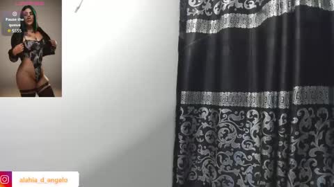 Snapshot of alahia_dangelo_ chatting on May 4, 2026, 5:20 pm ALAHIA online show from May 4, 2026, 5:20 pm