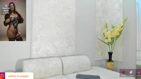 Snapshot of alahia_dangelo_ chatting on May 14, 2026, 5:53 pm ALAHIA online show from May 14, 2026, 5:53 pm