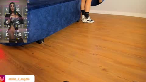 Snapshot of alahia_dangelo_ chatting on May 20, 2026, 6:03 pm ALAHIA online show from May 20, 2026, 6:03 pm