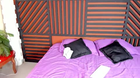 Alahia online show from March 17, 2026, 12:30 pm