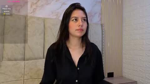 alahiasweet1 online show from June 25, 2026, 11:48 am
