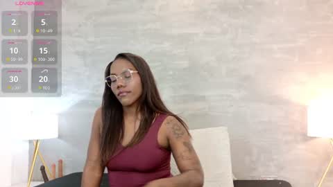 Snapshot of alaia_colins chatting on June 13, 2026, 2:53 am alaia_colins online show from June 13, 2026, 2:53 am