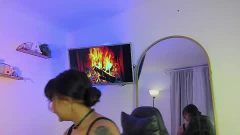   online show from May 2, 2026, 10:42 am