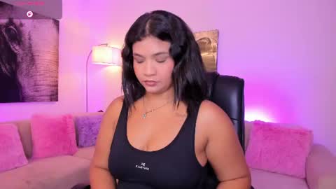 Snapshot of alaiia7 chatting on June 19, 2026, 7:06 pm Alaia online show from June 19, 2026, 7:06 pm