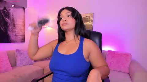Snapshot of alaiia7 chatting on June 20, 2026, 7:05 pm Alaia online show from June 20, 2026, 7:05 pm