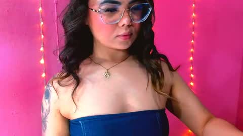 Snapshot of alaiia_rosse chatting on April 27, 2026, 1:14 am Alaiia online show from April 27, 2026, 1:14 am