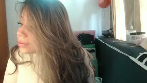 Snapshot of alaina_blessed chatting on May 19, 2026, 3:40 pm alaina_blessed online show from May 19, 2026, 3:40 pm