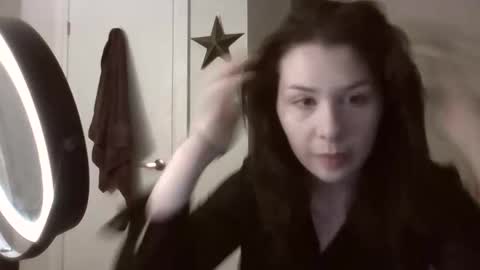 Snapshot of alainaseren chatting on May 19, 2026, 5:36 am alainaseren online show from May 19, 2026, 5:36 am