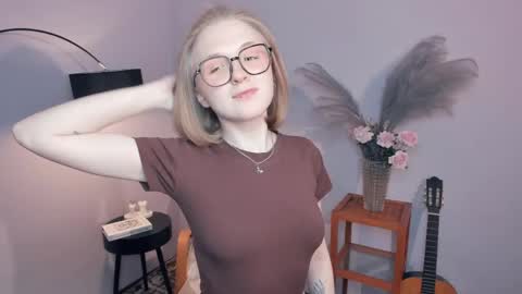 Eva online show from April 26, 2026, 11:08 am