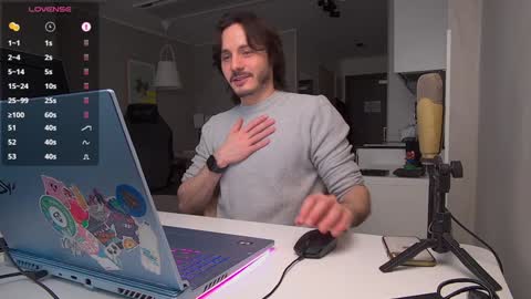 Snapshot of alakazam208 chatting on February 5, 2025, 10:19 am Maxi online show from February 5, 2025, 10:19 am