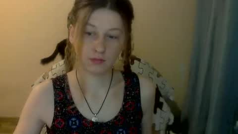 Anna online show from April 1, 2026, 2:03 pm
