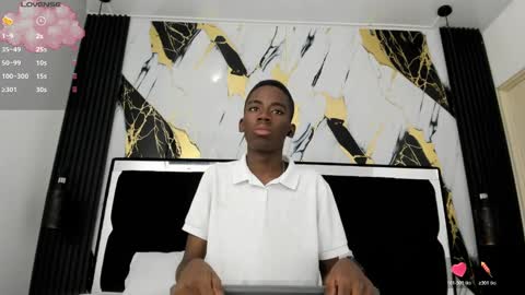 alan_blacke online show from October 18, 2025, 8:09 pm