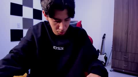 Snapshot of alan_boy01 chatting on September 20, 2025, 12:06 pm Alan Boy online show from September 20, 2025, 12:06 pm